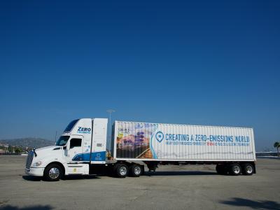 zero-emission hydrogen truck at Port of Los Angeles