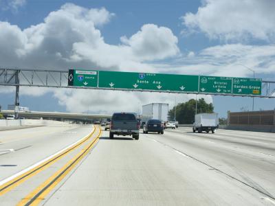Carpool lane freeway
