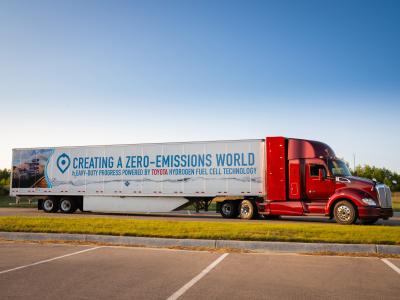 Kenworth truck with Toyota fuel cell