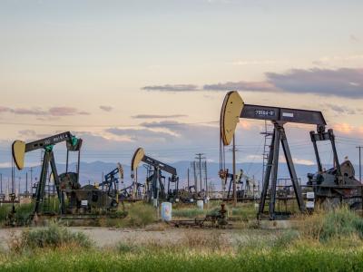 oil production wells in Kern County California